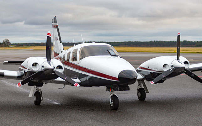 Piper Seneca - Aviones - Vuelos Domésticos - Stay Happy RD